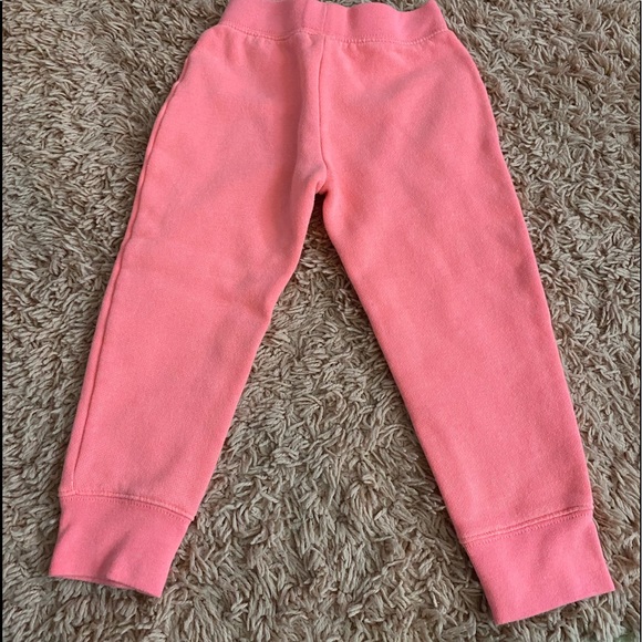 GAP‼️‼️ - Picture 3 of 3